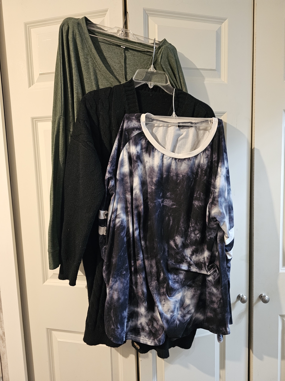 Woman's Trio, 1 Sweater And 2 Long Sleeve Shirts. XXL